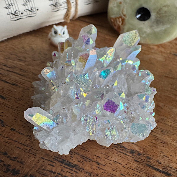 aura aura ruw angel-aura-clustertje-bergkristal B edelstenenmineralenwinkel.nl