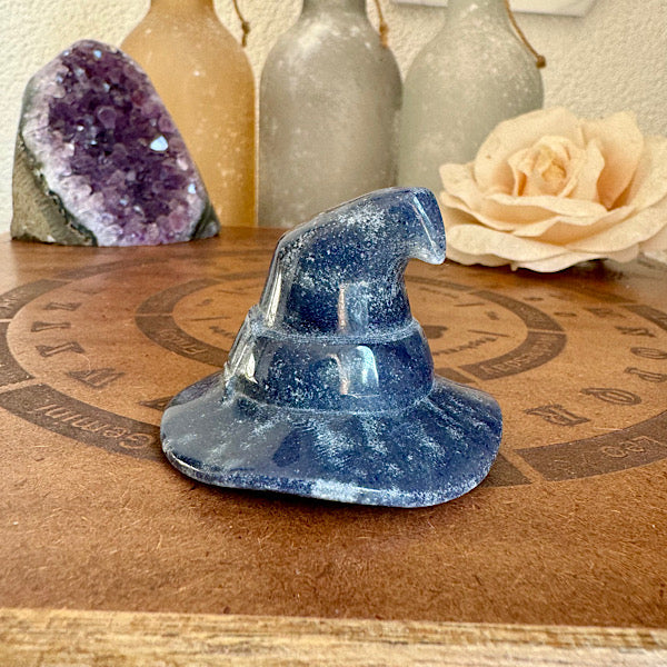 aventurijn blauw heksen hoed edelstenen mineralen winkel gepolijst figuur