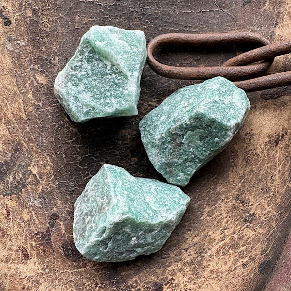 aventurijn groen brok klein ruw brokje edelstenenmineralenwinkel.nl kristallen