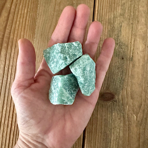 aventurijn groen brok klein ruw brokje mineralen