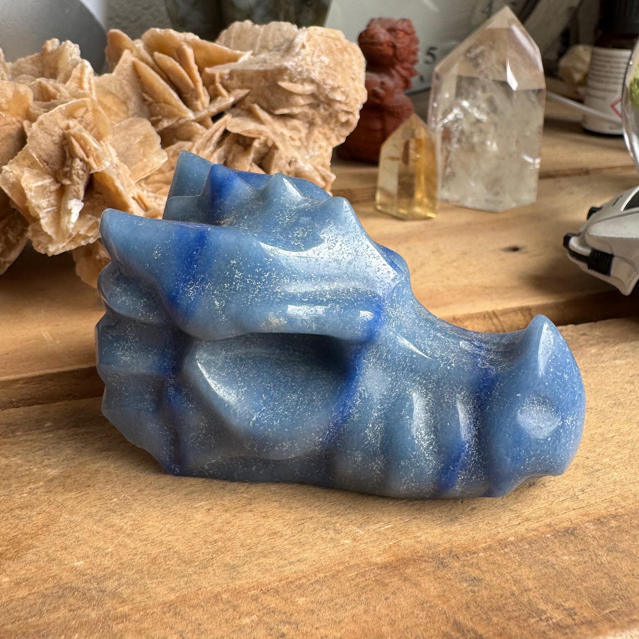 aventurijn blauw draken schedel dragon skull rechterzijde