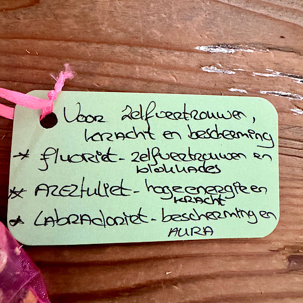 azeztuliet fluoriet labradoriet setje edelstenen mineralen winkel kamille hartje geluksmuntje