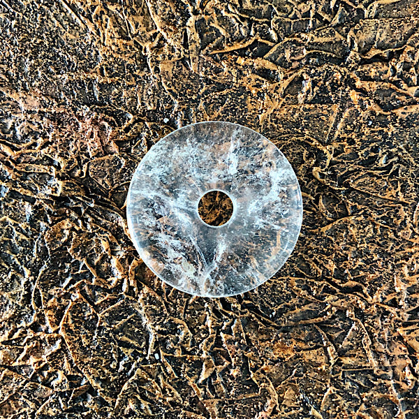 bergkristal donut gepolijst helder krachtig energie healers