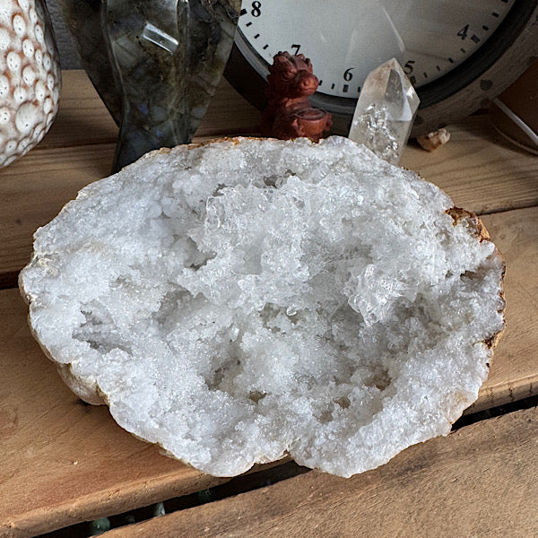 bergkristal geode ruw marokko
