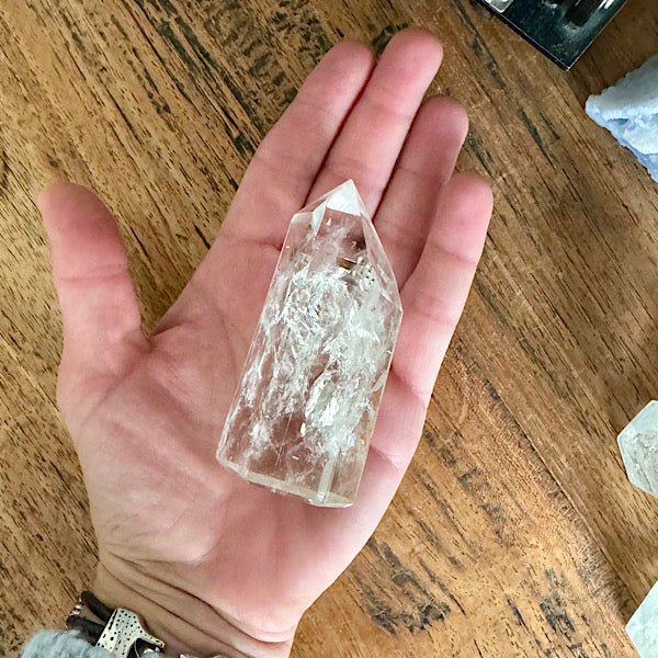 bergkristal punt gepolijst nr3 obelisk edelstenen mineralen winkel