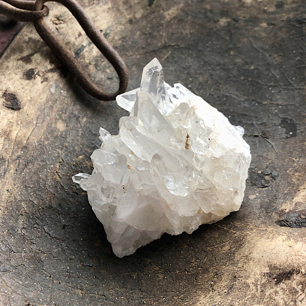 bergkristal ruw cluster mineralen energie