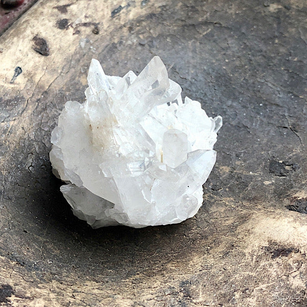 bergkristal ruw cluster mineralen energie