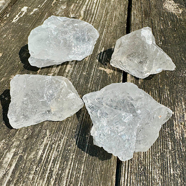 bergkristal ruw brokje edelstenenmineralenwinkel helder kwarts