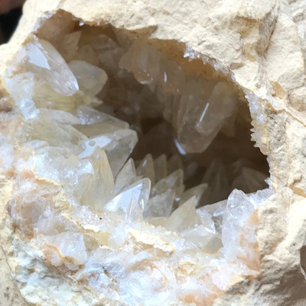 calciet helder wit geode ruw