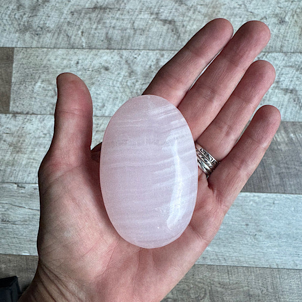 calciet mangano hand zak steen gepolijst