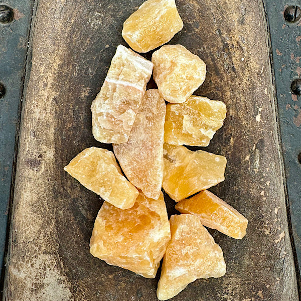 calciet oranje ruw brokje mexico edelstenenmineralenwinkel