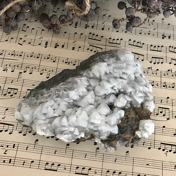 calciet ruw wit spanje de schatkamer mineralen