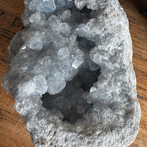 celestien geode madagaskar engelen blauwe mineralen