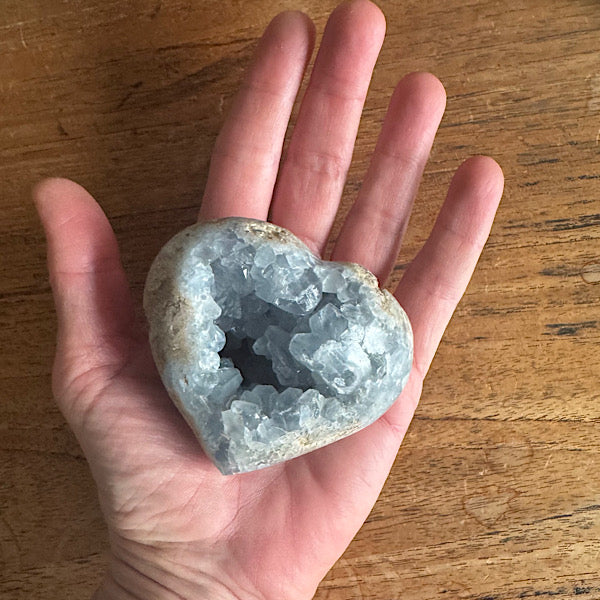 celestien ruw hart madagaskar B blauwe mineralen