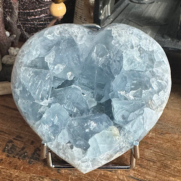 celestien ruw hart madagaskar C blauwe kristallen edelstenenmineralenwinkel.nl engelensteen