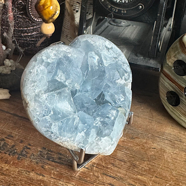 celestien ruw hart madagaskar C blauwe kristallen engelen steen