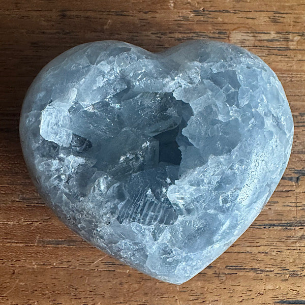 celestien ruw hart madagaskar E blauwe kristallen engelen steen