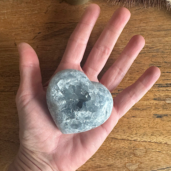 celestien ruw hart madagaskar F blauwe kristallen