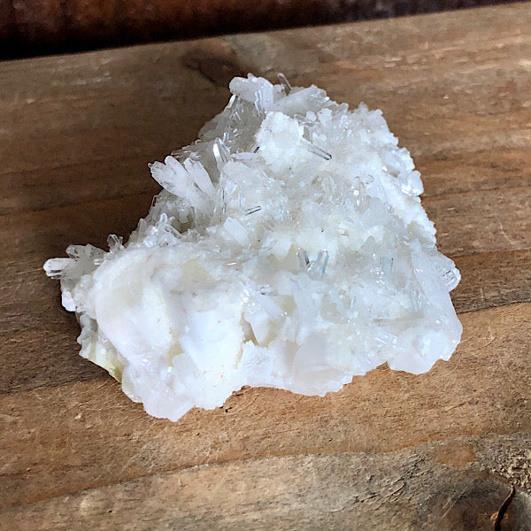 celestien wit zwavel matrix kristallen de schatkamer