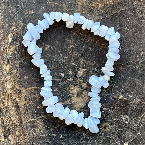 chalcedoon blauw Blue Lace blauw band Agaat split armband edelstenenmineralenwinkel.nl sieraad