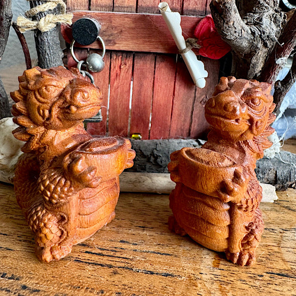 Chinees Draakje van Hout edelstenenmineralenwinkel.nl