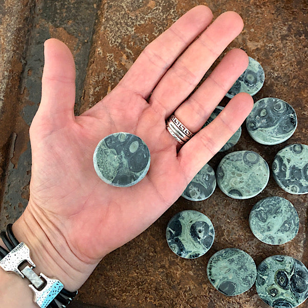 ema egg eldariet kambaba jaspis mineralen