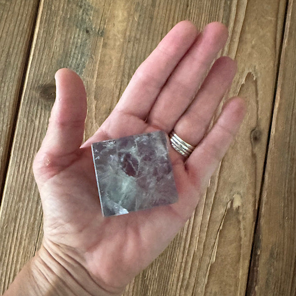 fluoriet regenboog kubus vorm