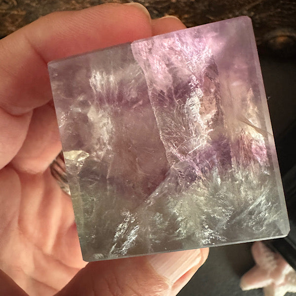 fluoriet regenboog kubus vorm