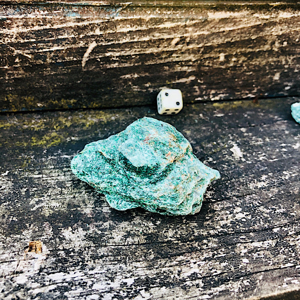 fuchsiet groen ruw brokje kristallen edelstenen mineralen winkel