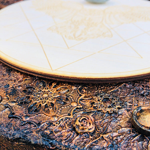 grid bord beukenhout met uil gegraveerd grid legging pendelen mineralen