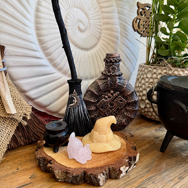 heksen bezem hoed, ketel kat wolf set edelstenenmineralenwinkel.nl