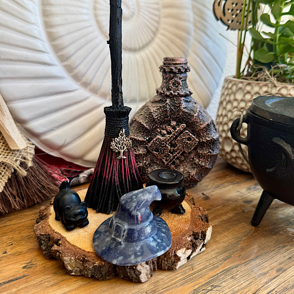 heksen bezem hoed, ketel kat wolf set edelstenenmineralenwinkel.nl