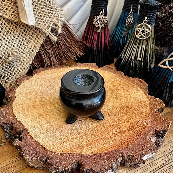 heksen bezem hoed, ketel kat wolf set edelstenenmineralenwinkel.nl