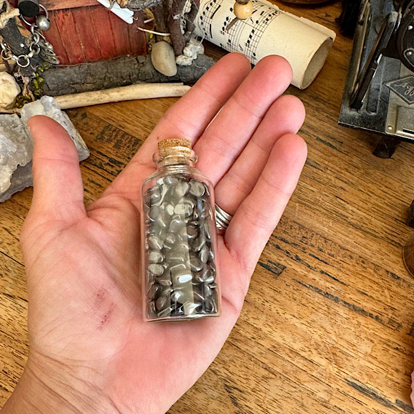 hematiet ontlaad steentjes fles