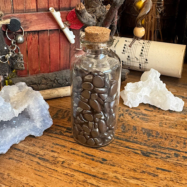 hematiet ontlaad steentjes fles edelstenenmineralenwinkel.nl