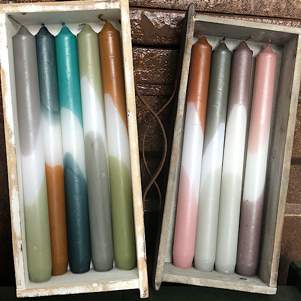 Set van drie unieke design kaarsen. drie verschillende kleuren sfeermakers diner