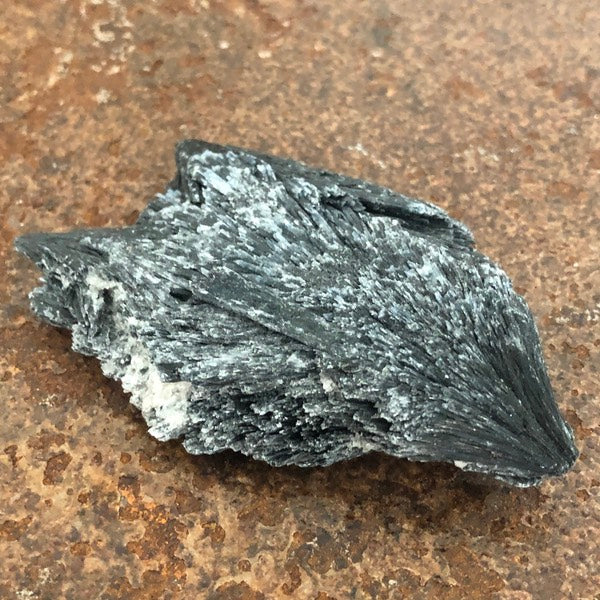 kyaniet zwart ruw nr5 mineralen