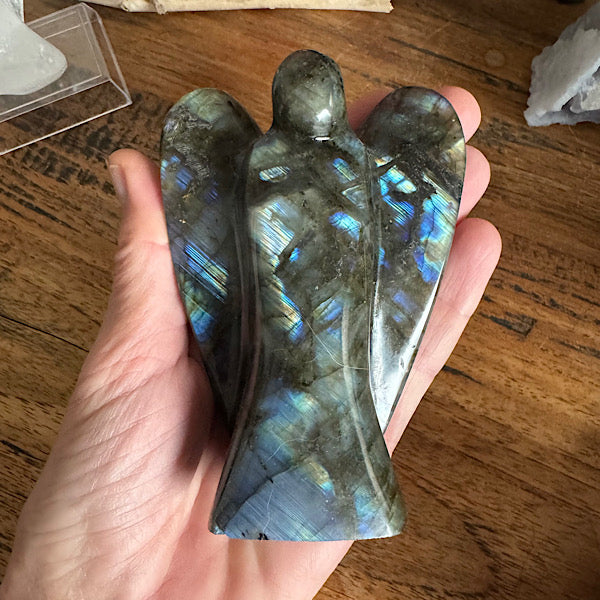 labradoriet engel groot gepolijst