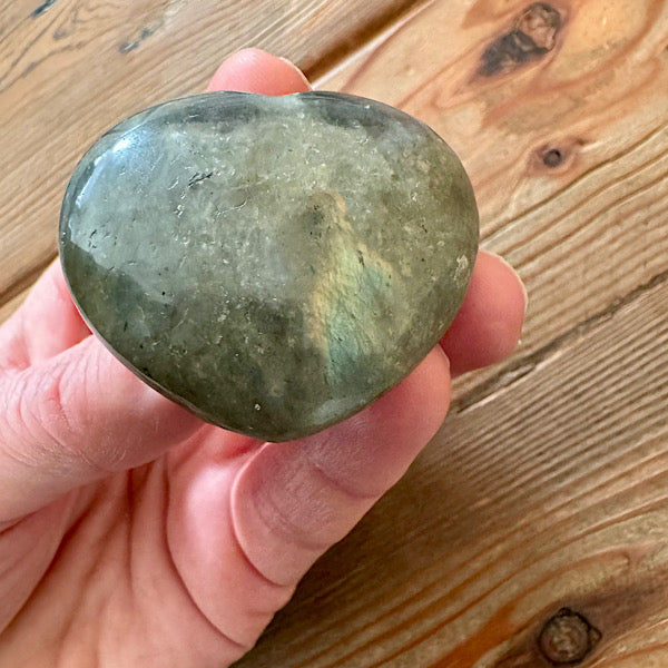 labradoriet hart klein gepolijst B madagaskar