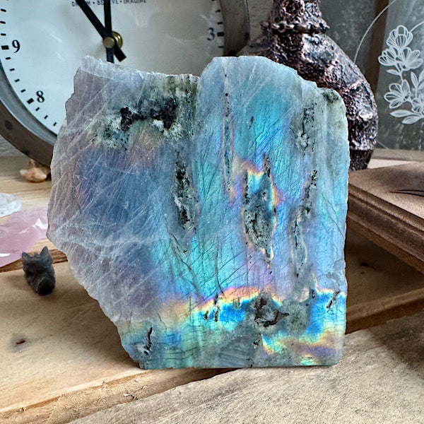 labradoriet plak ruw en gepolijst nr4 flash groen geel paars oranje blauw