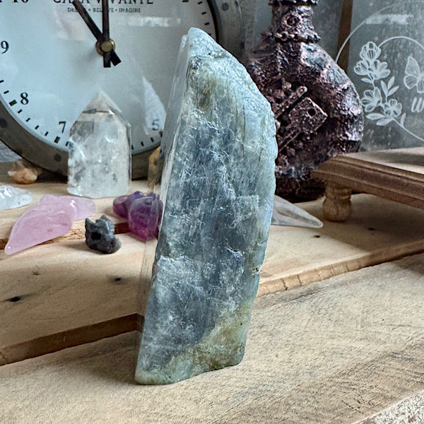 labradoriet plak ruw en gepolijst nr4 flash groen geel paars oranje blauw