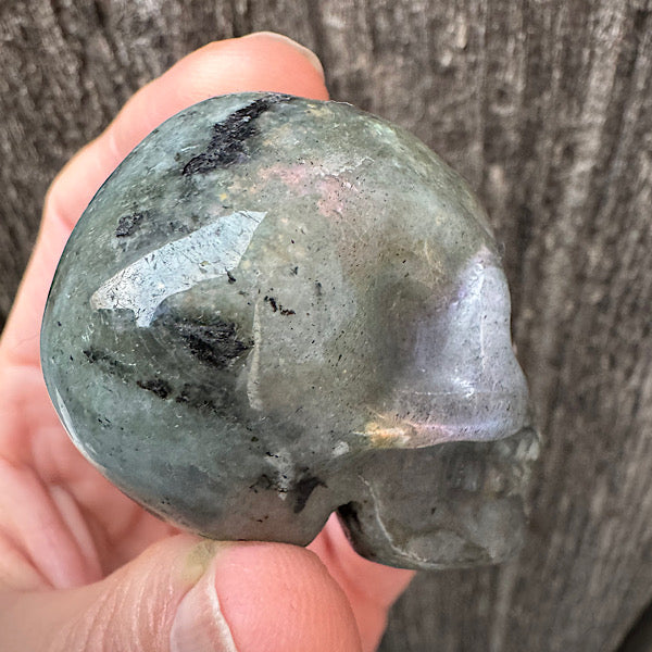 labradoriet schedel skull edelsteen gepolijst