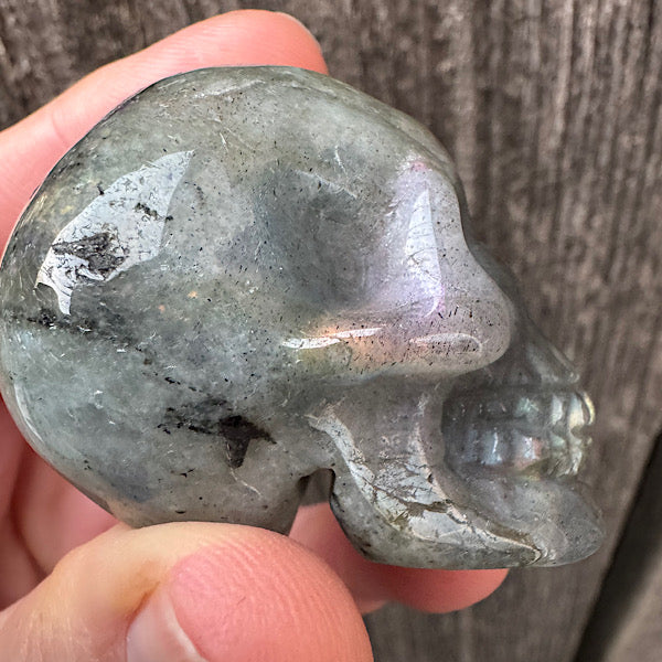 labradoriet schedel skull edelsteen gepolijst