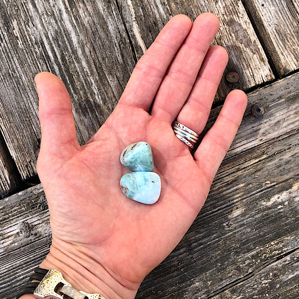 larimar trommelsteen atlantis groen en blauw mineralen