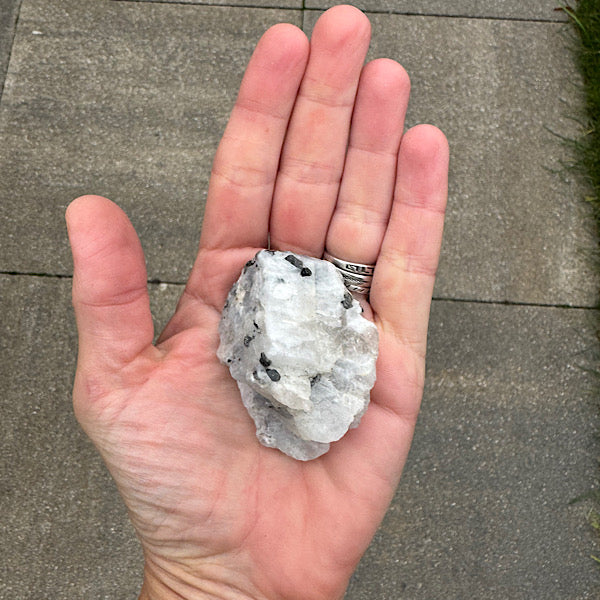 maansteen regenboog ruw brokje 1