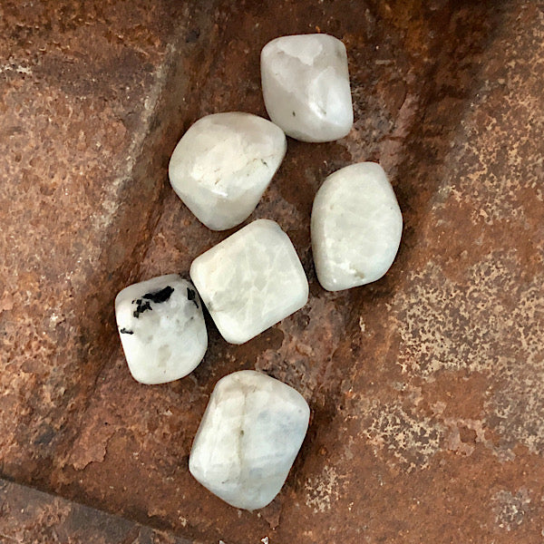 maansteen regenboog trommelstenen labradoriet zonnesteen mineralen