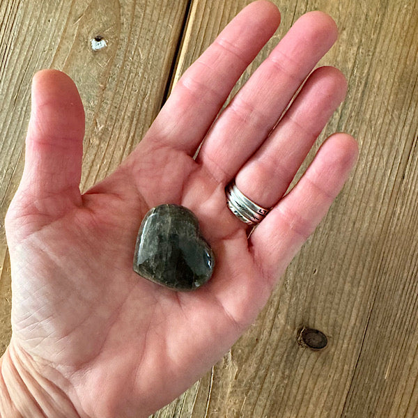 maansteen zwart hartje edelstenen mineralen winkel