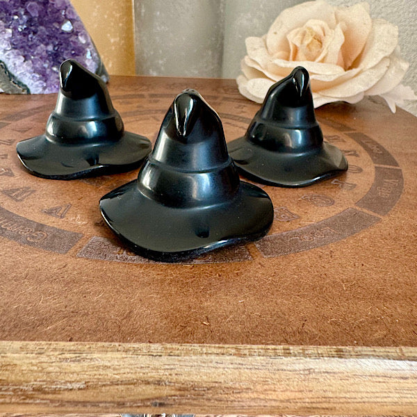 obsidiaan heksen hoed edelstenen mineralen winkel gepolijst figuur