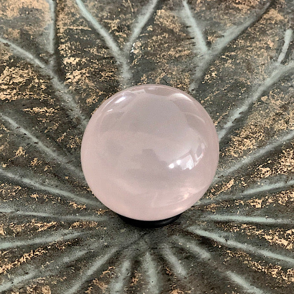 rozekwarts bol gepolijst mineralen