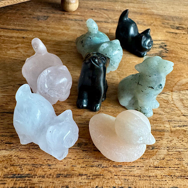 jade labradoriet rozekwarts obsidiaan figuurtjes wolf kat dikkie eend
